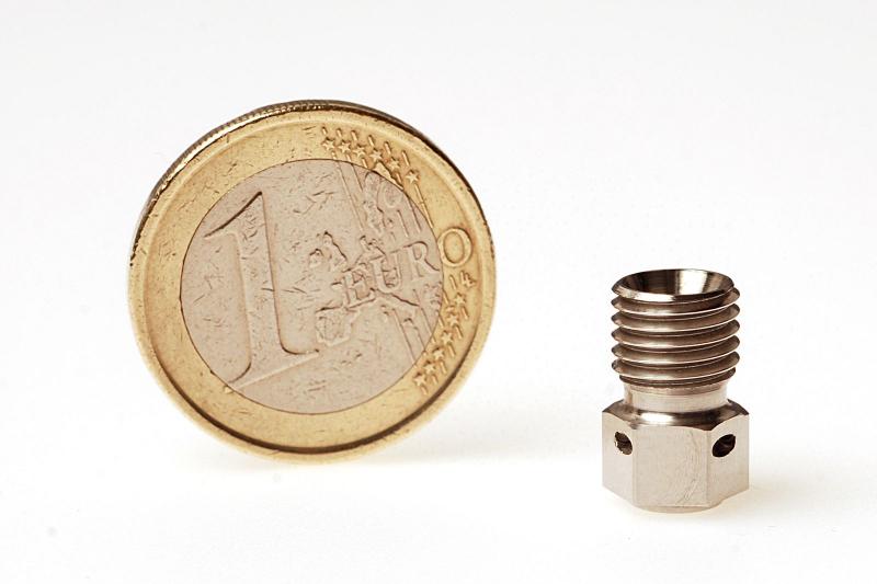 DE CRIGNIS INDUSTRY - Fabricant d’embouts en inox 321 destinés à l'industrie aéronautique