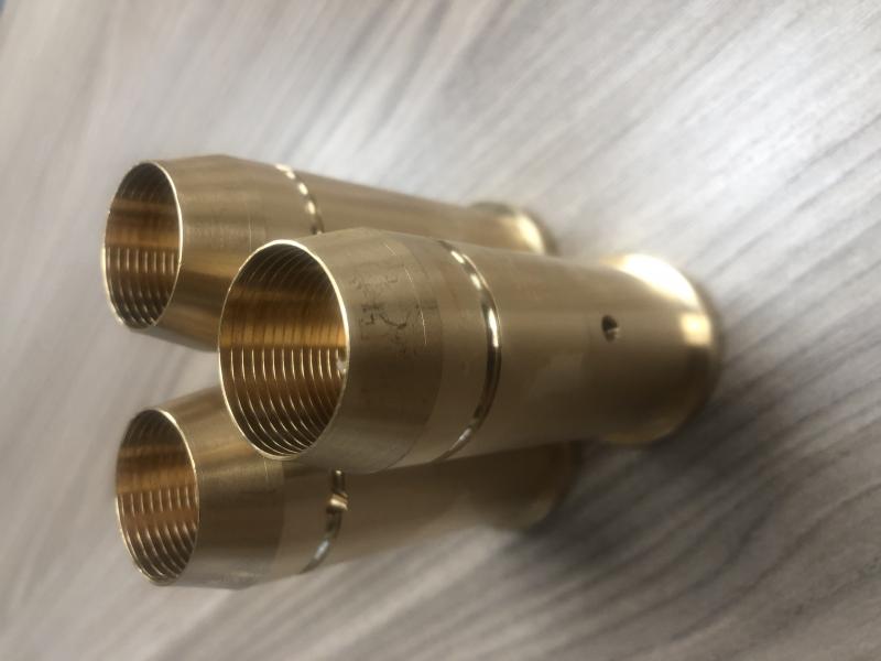 BIBOLLET DECOLLETAGE - Cluses Haute-Savoie - Embase laiton